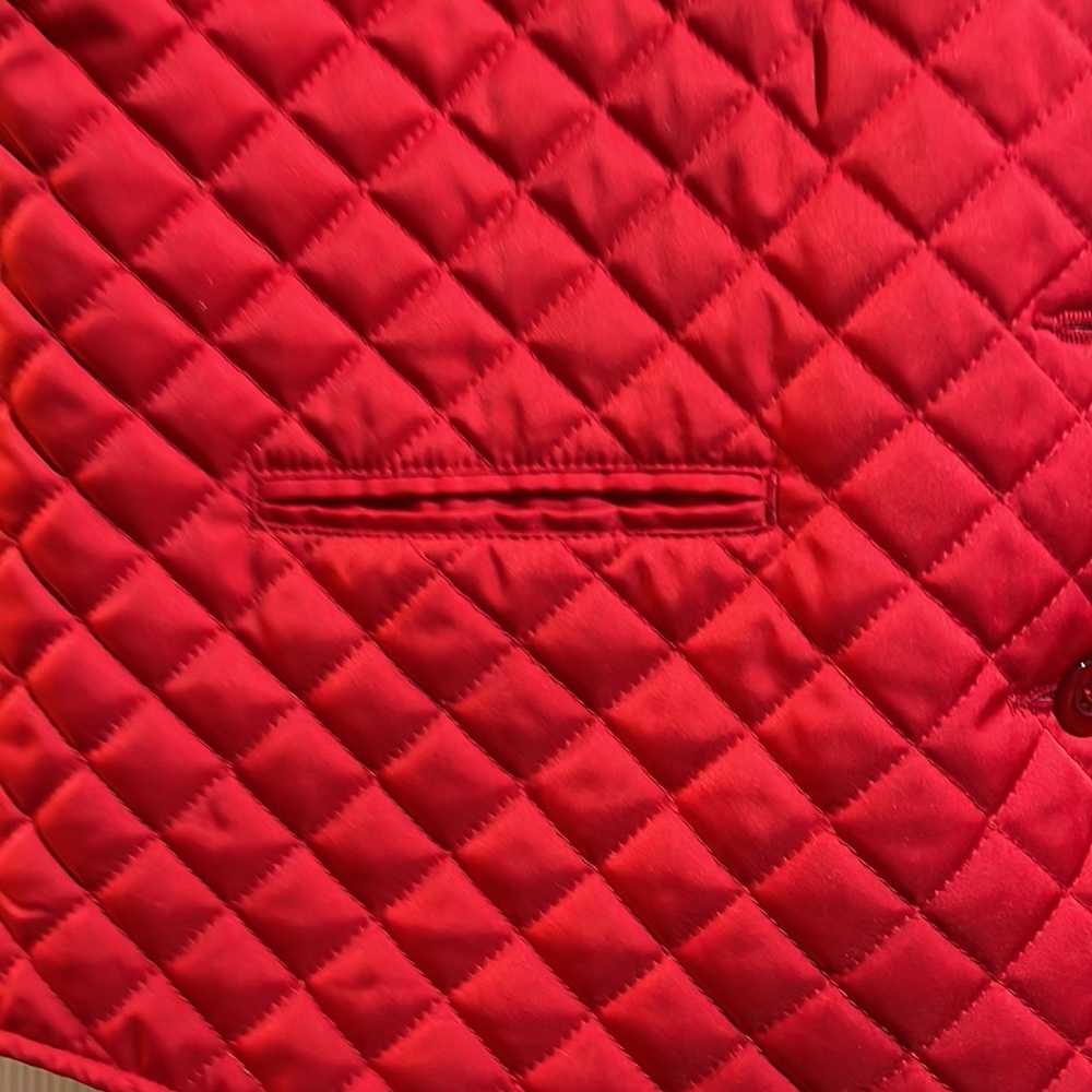 Dealers & Damon’s Vest View 4